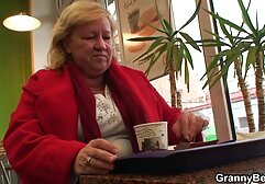 Women's red wake pornolaba people up in the bedroom with a blowjob
